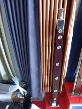Railing Kayu Tangga model Jari Jari