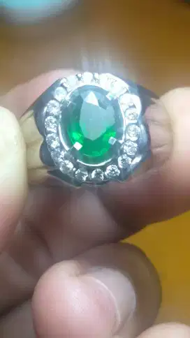 Vivid Green Tsavorite Garnet 1.45 ct like Emerald jamrud Zamrud