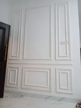 Wall moulding dinding