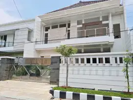 JUAL RUMAH MEWAH DHARMAHUSADA KERTAJAYA SURABAYA