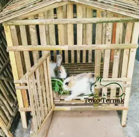 Kandang kelinci dari bambu