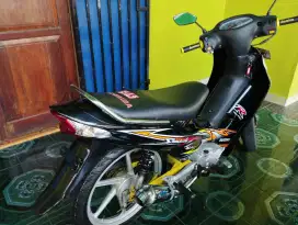 Jual motor smash Tahun 2004 standar rekondisi orisinil