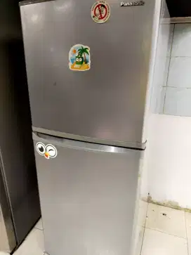 Kulkas dan freezer