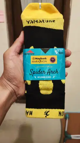 Yamatune Socks Spider Arch Maybank Marathon Edition