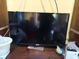 Jual TV televisi TCL 32A3 masih seperti baru