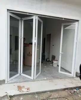 PEMASANGAN PINTU KACA / JENDELA / PARTISI KACA ALUMINIUM