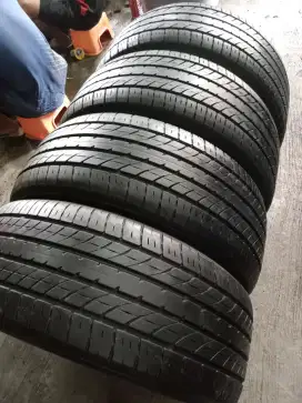 Ban Toyo tranpath 235.50 R18