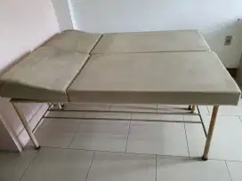 Tempat Tidur Periksa Pasien Facial