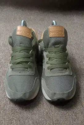 SAUCONY GREEN ARMY
