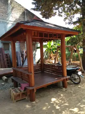 Gazebo jepara bahan kayu kelapa uk.2 x 2 tiang penyangga kayu utuh