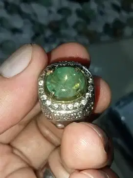 Natural emerald 4.72crt