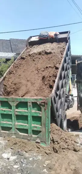 Urug murah, tanah taman, Pasir koral sirtu roster dll.. langsung wa