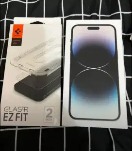 Tempered glass spigen iphone 14 pro max