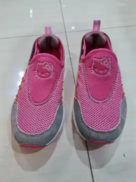 Jual sepatu anak hello kitty original