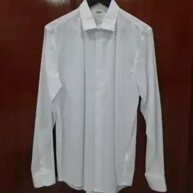 KEMEJA ZARA PERFO WHITE SIZE M REGULER FIT LGN PANJANG ORIGINAL