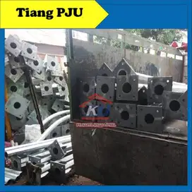 Tiang Lampu Jalan PJU Untuk Jalan Raya Taman Dll