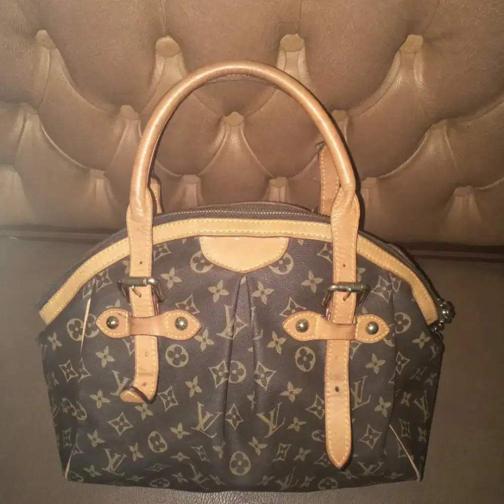 Tas Louis Vuitton ada noser
