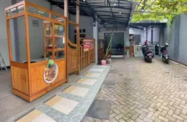 Dijual Rumah Usaha Full Kayu Jati 294 m2 (Baru Renovasi)