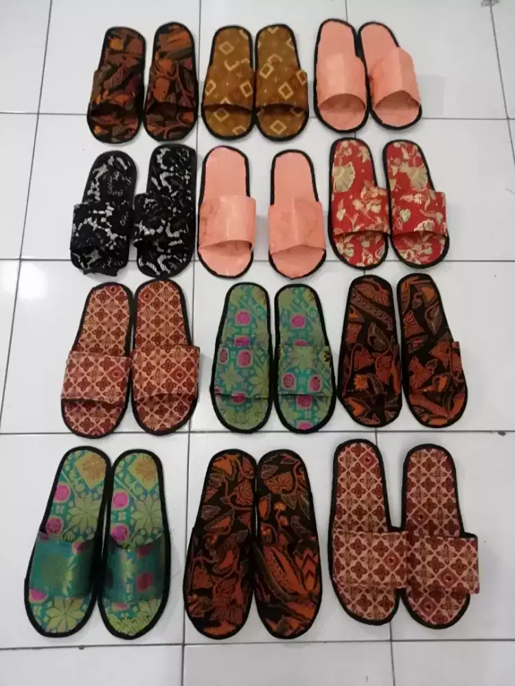 Sandal utk di dalam rumah, tipis &amp; ringan