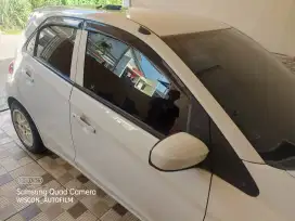 kaca film mobil bahan berkualitas panggilan