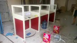 Meja Sekat Kantor Untuk 3 Orang ( Furniture Semarang )