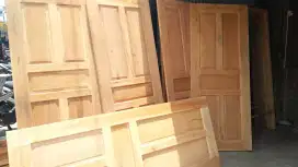 Daun pintu panel