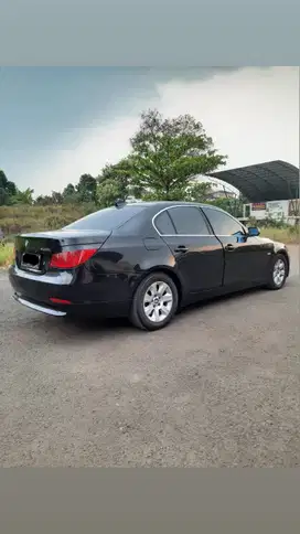 BMW 520i 2004 Bensin