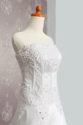 Gaun pengantin 6 buah