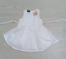 Dress anak2 umur 2-3 tahun hb:450.000 hj:150.000