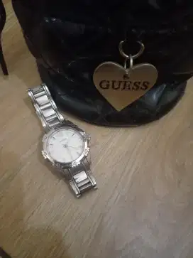 Dijual jam tangan wanita merk GUESS original store