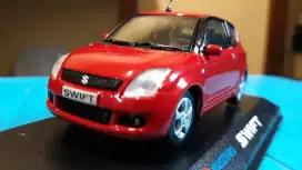 Suzuki Swift 1/43 dealer box
