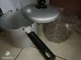 Deep Frying Panci