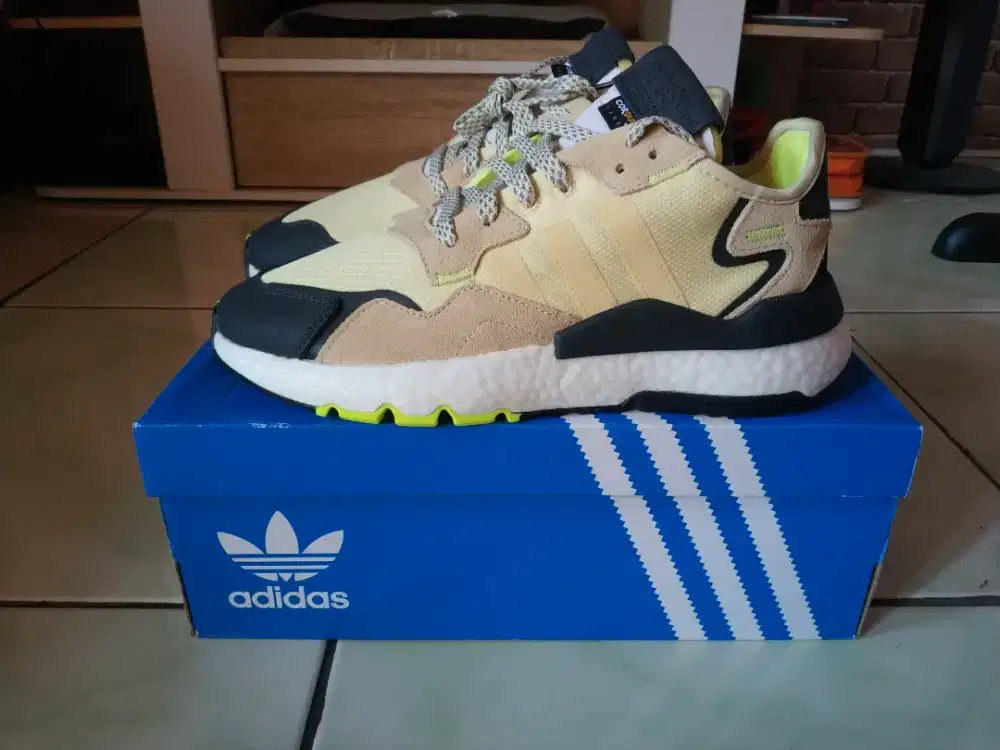 Sepatu Adidas Nite Jogger Green
