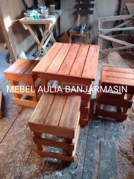 meja kursi palet pendek