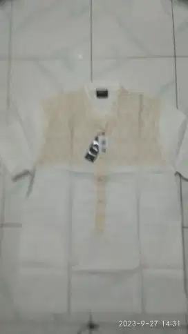 Dijual baju Koko Manzone size L warna putih cream