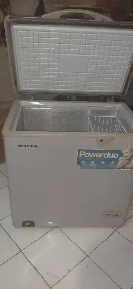 Freezer 50cm x 80cm.