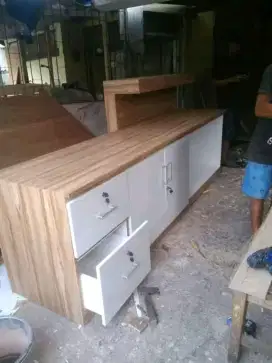 Meja bar kantor lapis hpl