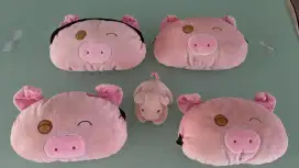 4 buah Bantal kepala dan 1 boneka piggy pink