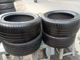 Mj ban 225/50/R16 Michelin pilot 4pcs original Mercy mlus hub Wa gan