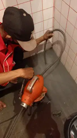 Jasa saluran pipa kamar mandi wastafel WC mampet JATISAMPURNA