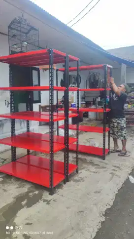 rak besi warna merah