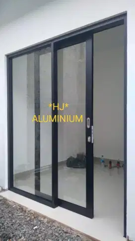 PINTU SLEDING ALUMINIUM DAN KACA MATI