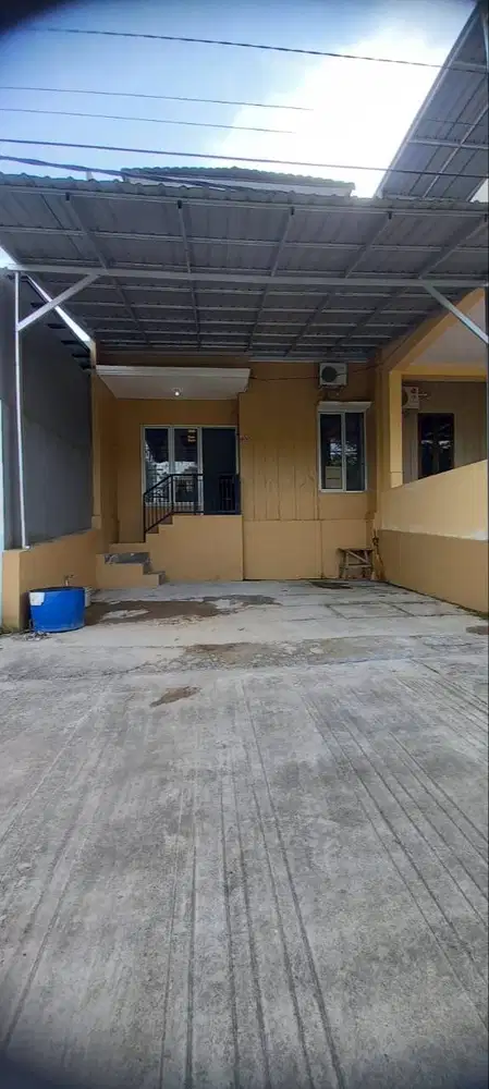 Disewakan Rumah 2 Lantai di Balikpapan Regency Cluster Castarica