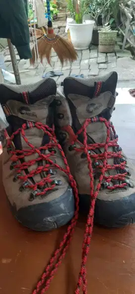 Sepatu outdor hiking gunung NEPA