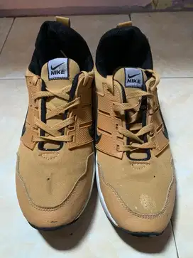 Sepatu Nike Air 270  Uk. 40