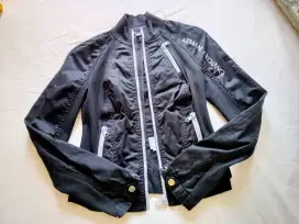 Jaket press body keren Armani Exchange