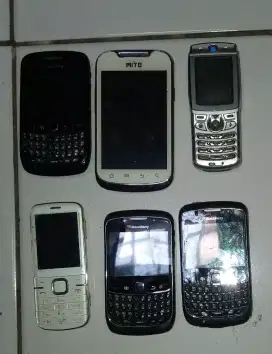 Hape HTC Cdma 4G Motorola GSM BB Gsm/cdma dan teman2 ( Total 10 )