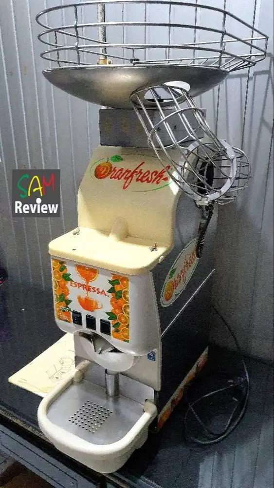 Mesin otomatis press jeruk OranFresh OR M5 buatan Italy