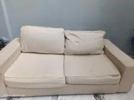 Sofa kapasitas 3 orang