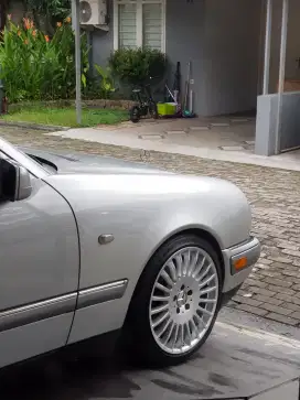 Velg OEM Mercedes Benz Multispoke r18 S500